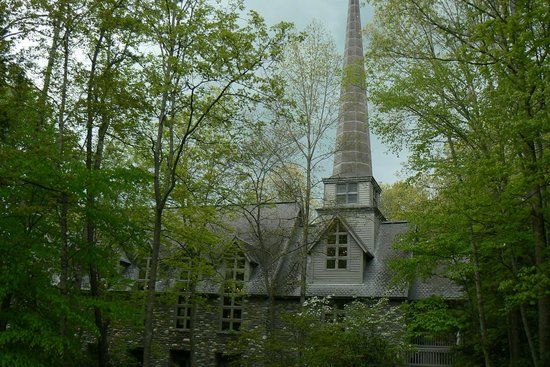 Chatlos Memorial Chapel